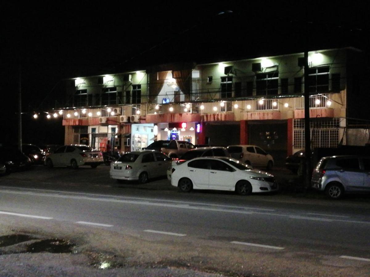 Daisyinn Budget Hotel Kuala Terengganu Kampong Gong Badak Exterior foto
