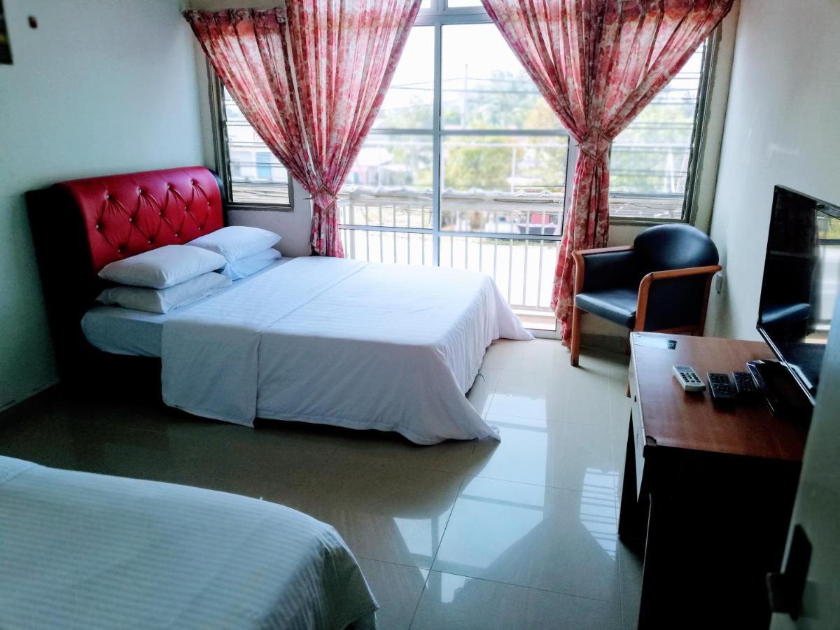 Daisyinn Budget Hotel Kuala Terengganu Kampong Gong Badak Exterior foto